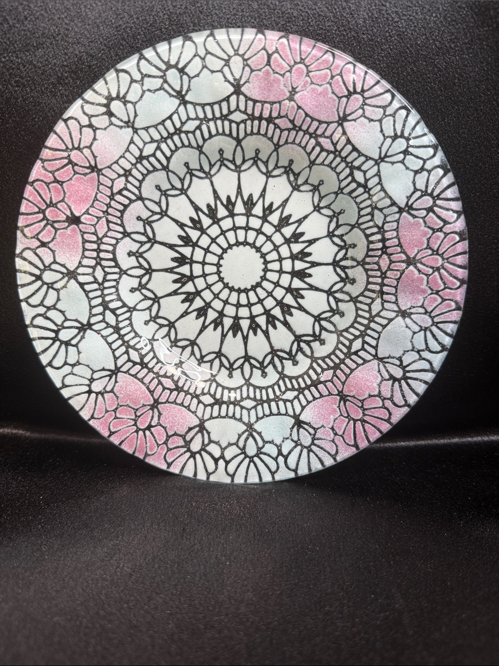 Pink and White Lace Pattern Sydenstricker Glass Plate